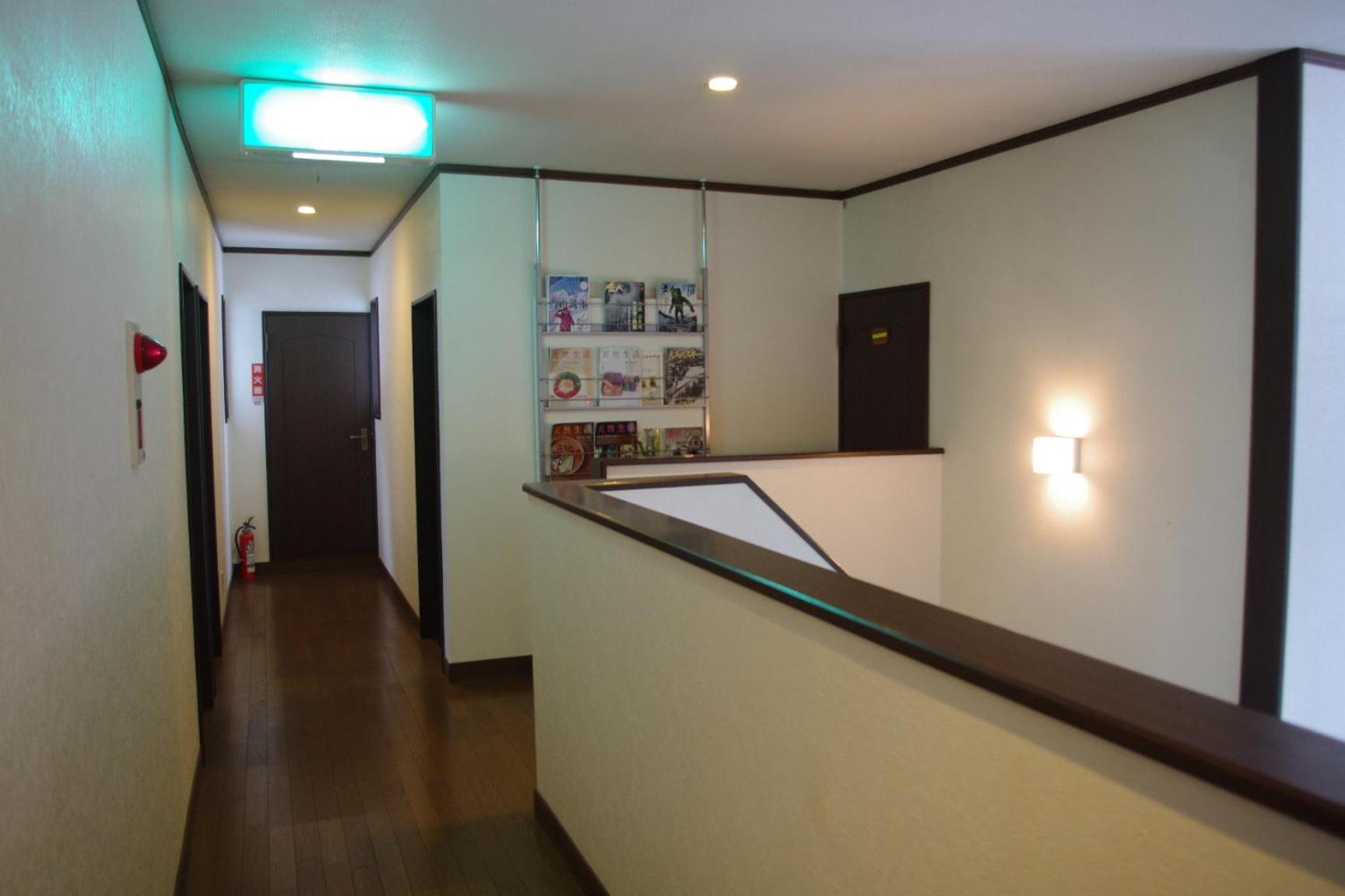 Sunny Side Hut Bed & Breakfast Hakuba Exterior foto